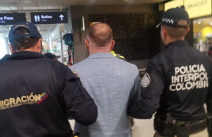 Cae en Bogotá presunto espía ruso buscado por el FBI: lo delató un error en su pasaporte