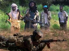 ¿Héroes o mercenarios? El debate que divide a Colombia por sus combatientes en el extranjero