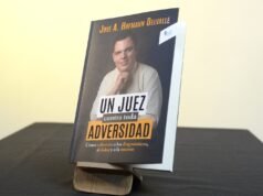 El juez que venció la parálisis y desafió la muerte: su historia conmueve al país